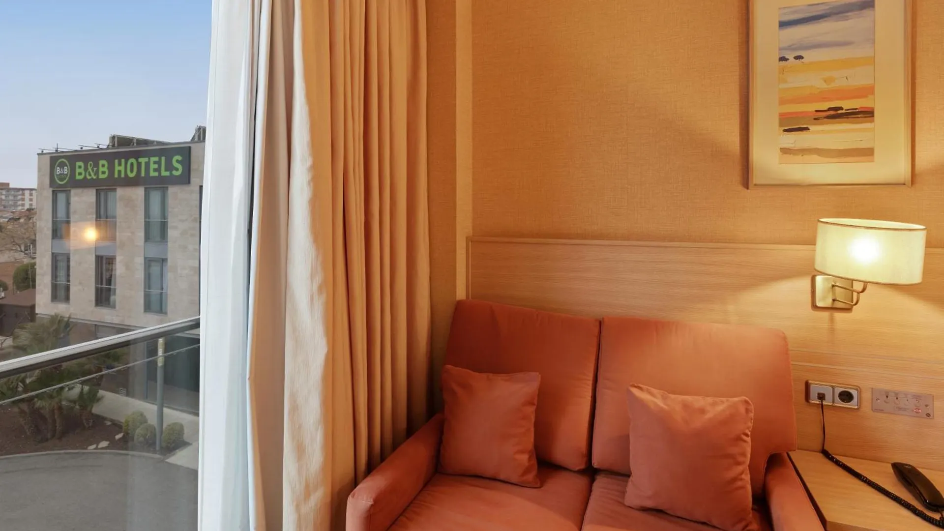 ***  B&B Hotel Tarragona Valls Spain
